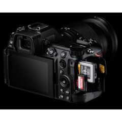 Nikon Z6 III Gövde