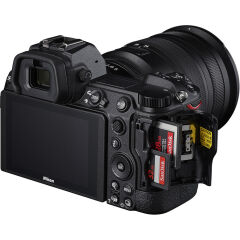 Nikon Z7 II 24-70mm f/4 Lens Kit (27.500 TL Geri Ödeme)